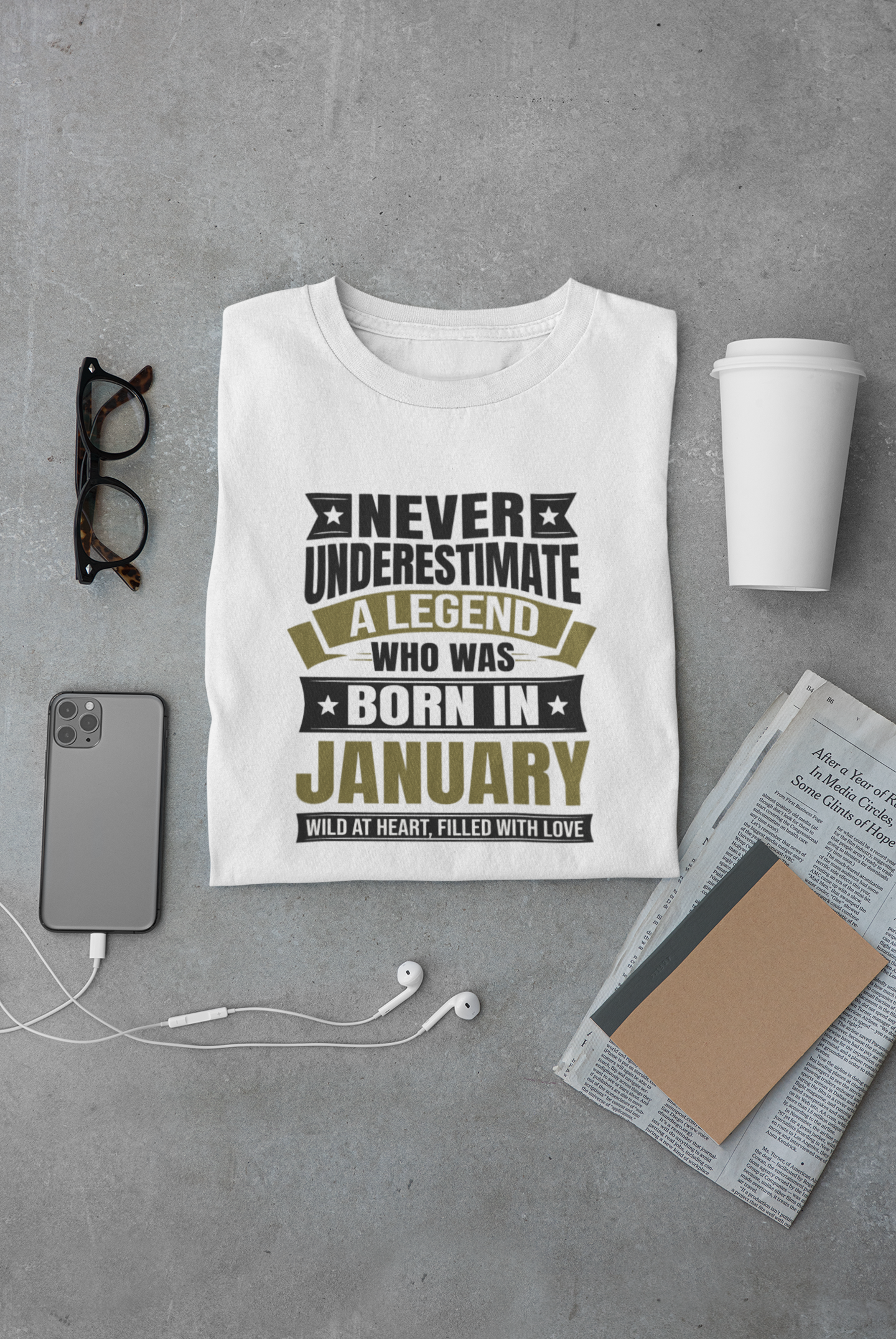 Never Underestimate a Legend Born in January Limited Edition Regular T-shirt