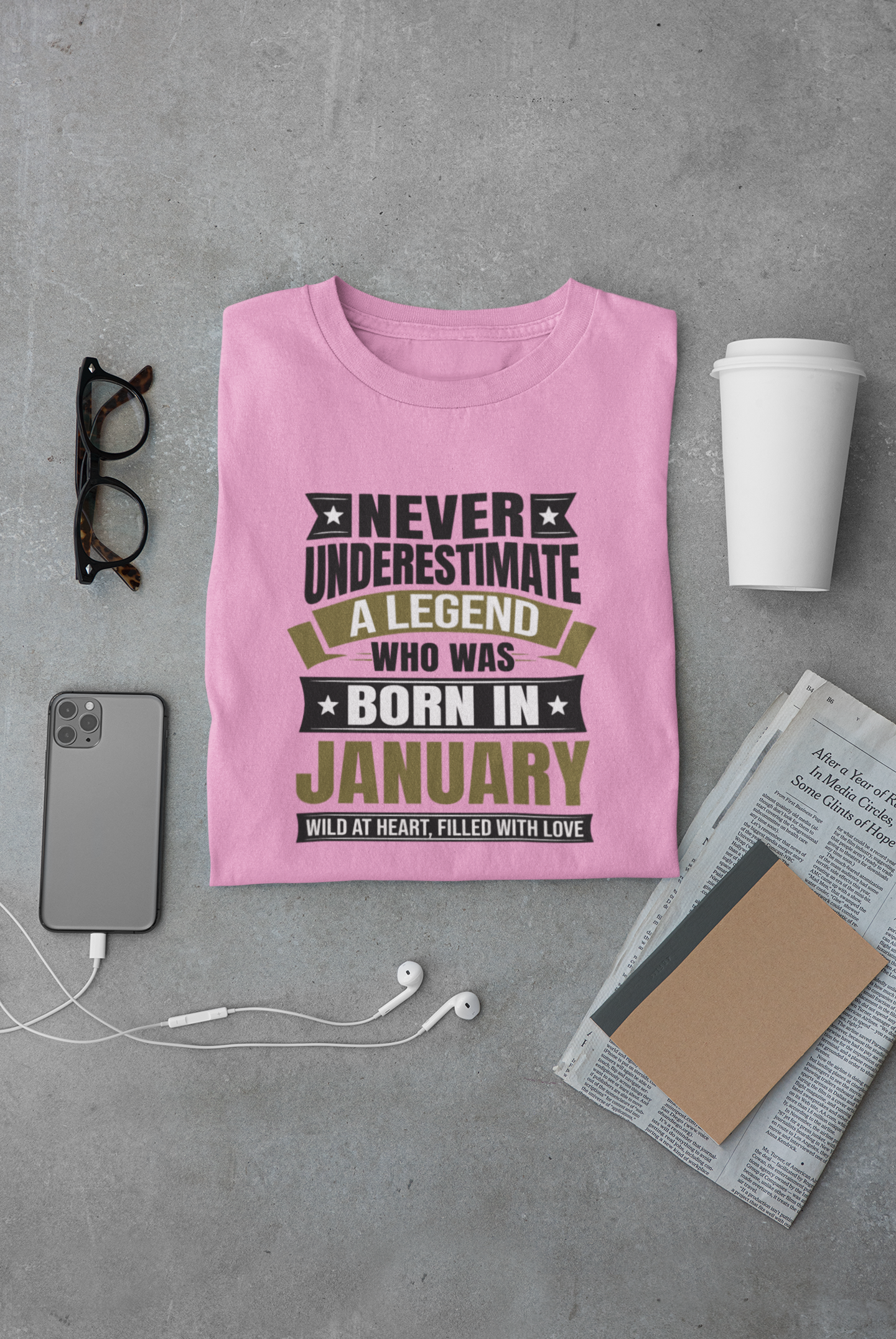 Never Underestimate a Legend Born in January Limited Edition Regular T-shirt