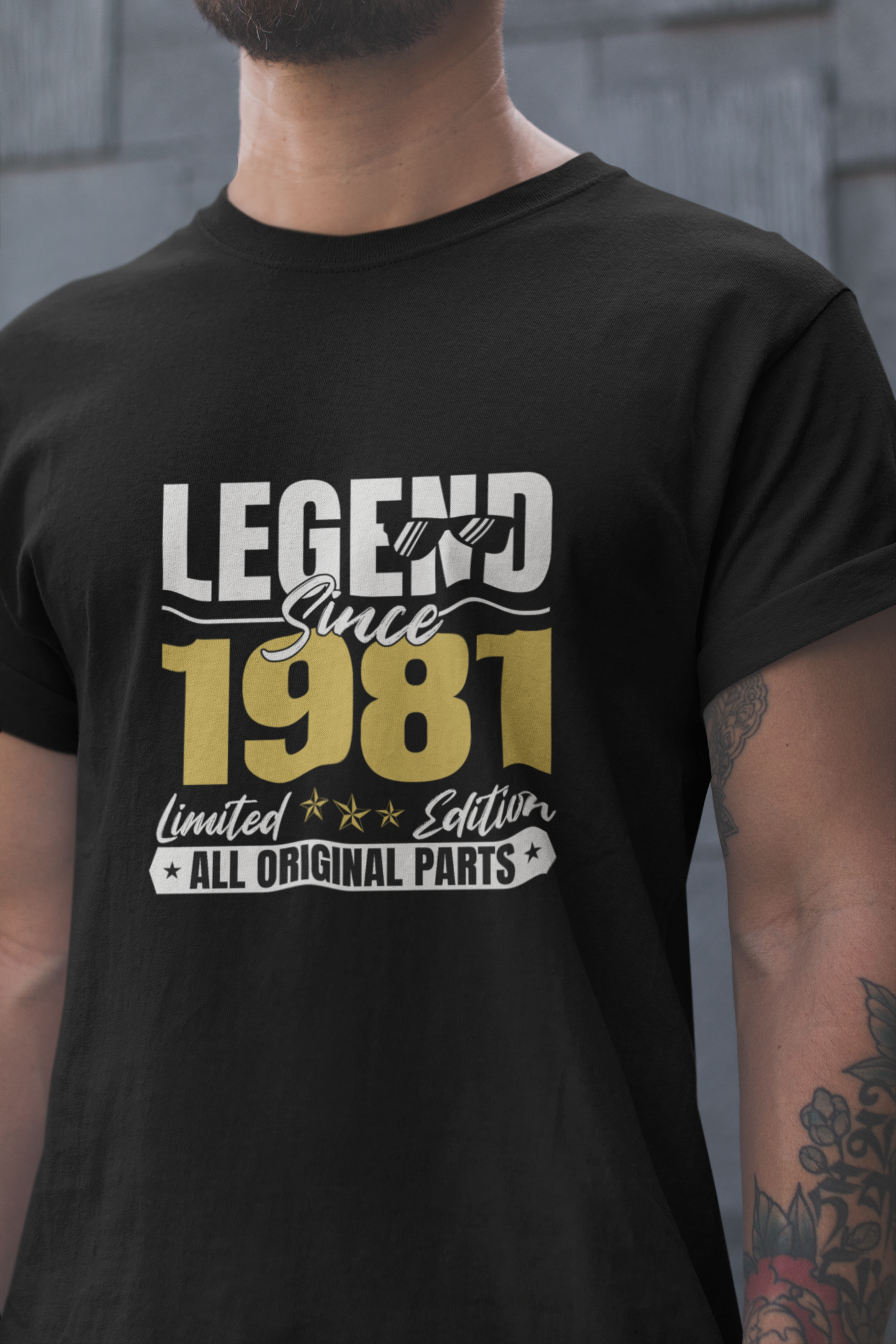 Legend Since 1981 Limited Edition Regular Classic Unisex T-shirt