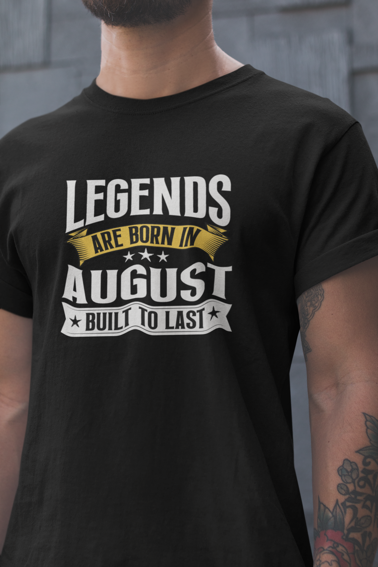 Legend are Born in August Regular Classic Unisex T-shirt