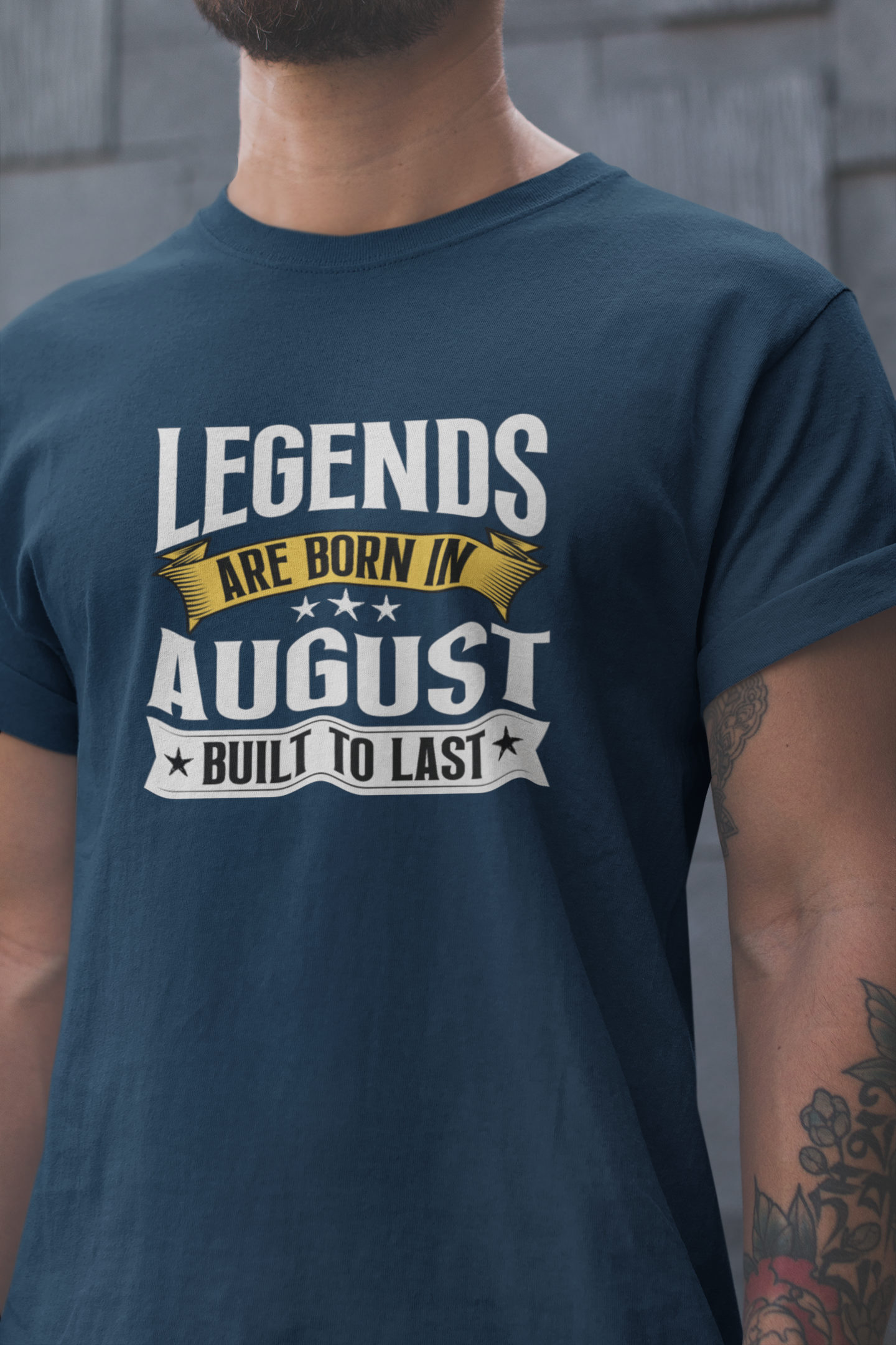 Legend are Born in August Regular Classic Unisex T-shirt