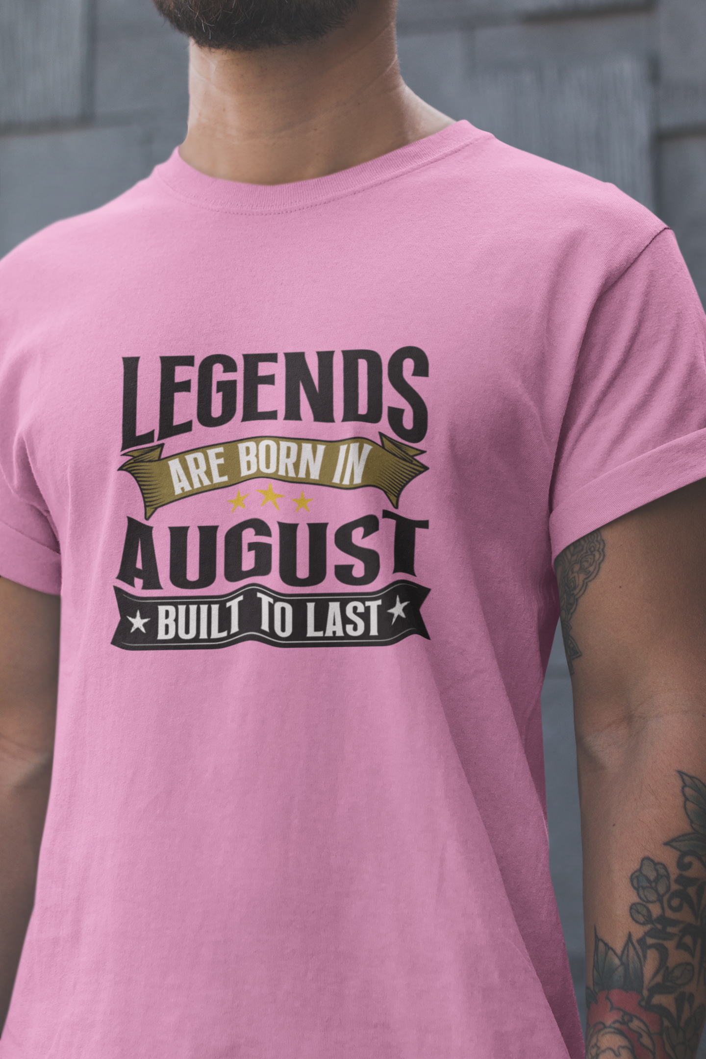 Legend are Born in August Regular Classic Unisex T-shirt